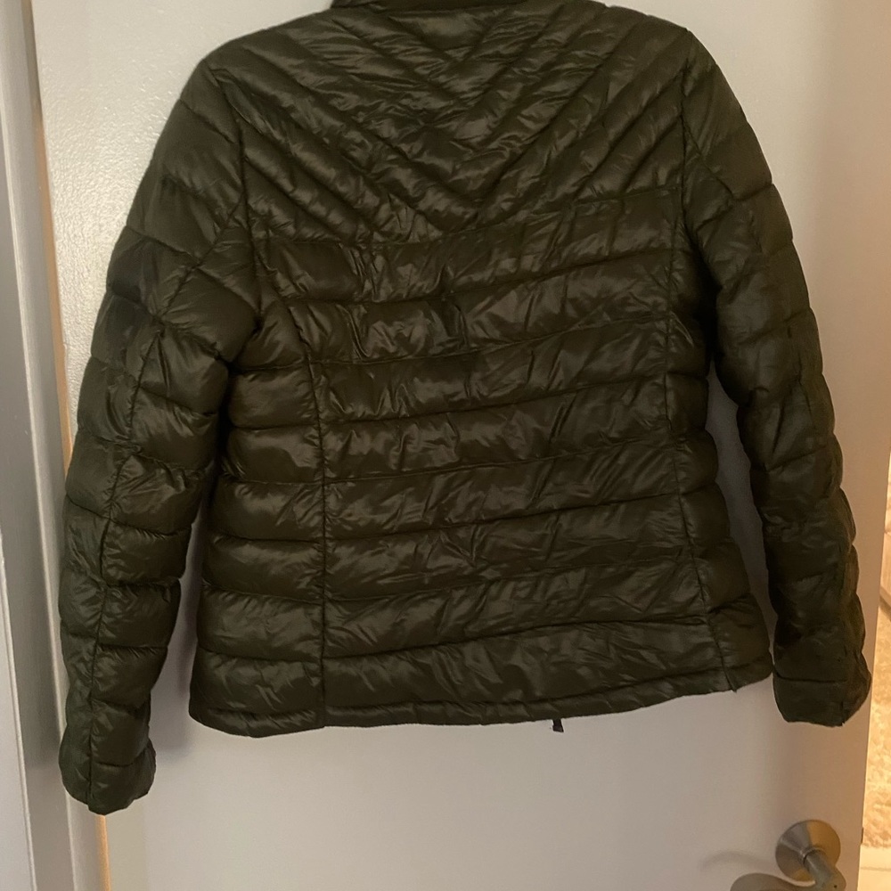Gap Puffer Jacket - image 4
